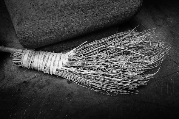 How to see in black and white