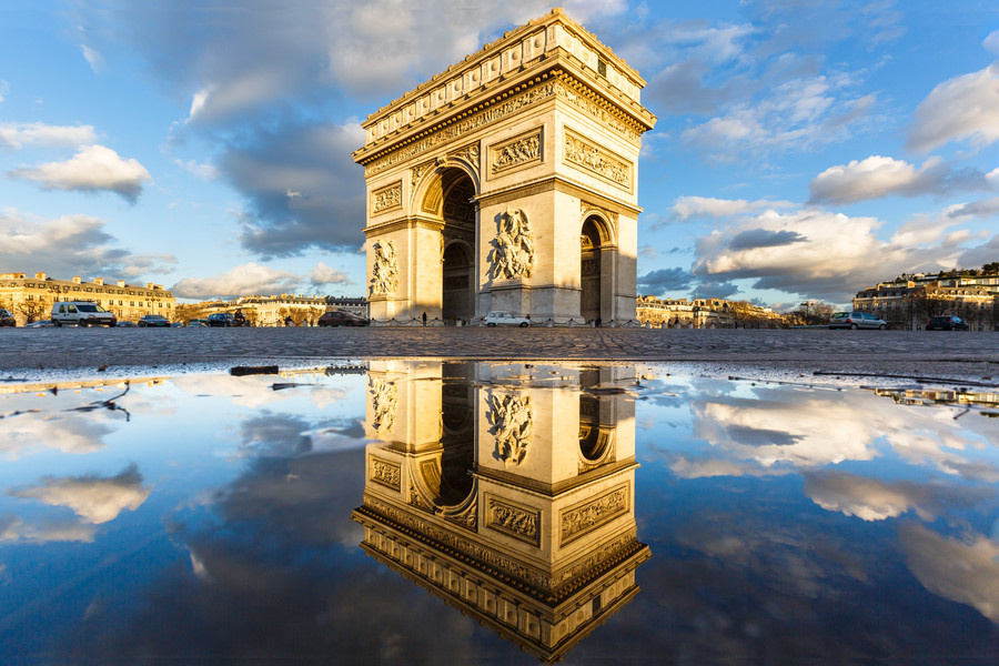 Photograph Arc de Triomphe Etoile Water Mirror Reflection by Loïc Lagarde on 500px