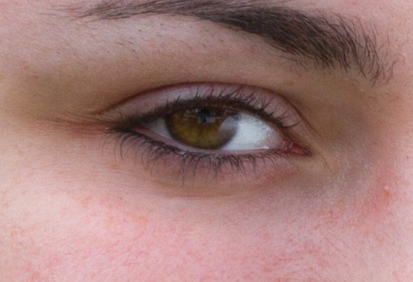 ISO100 portrait detail 600