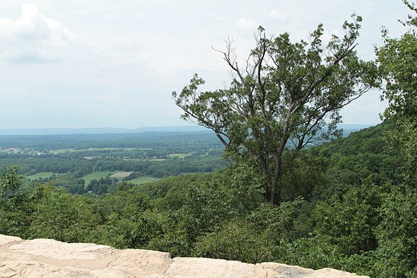 ISO100 landscape sooc 600