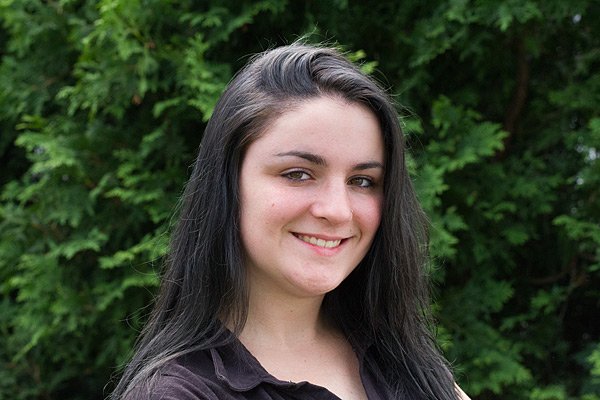 ISO3200 portrait full 600