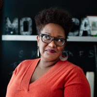 8 Tips for Photographing the Perfect Headshot â€“ for Yourself