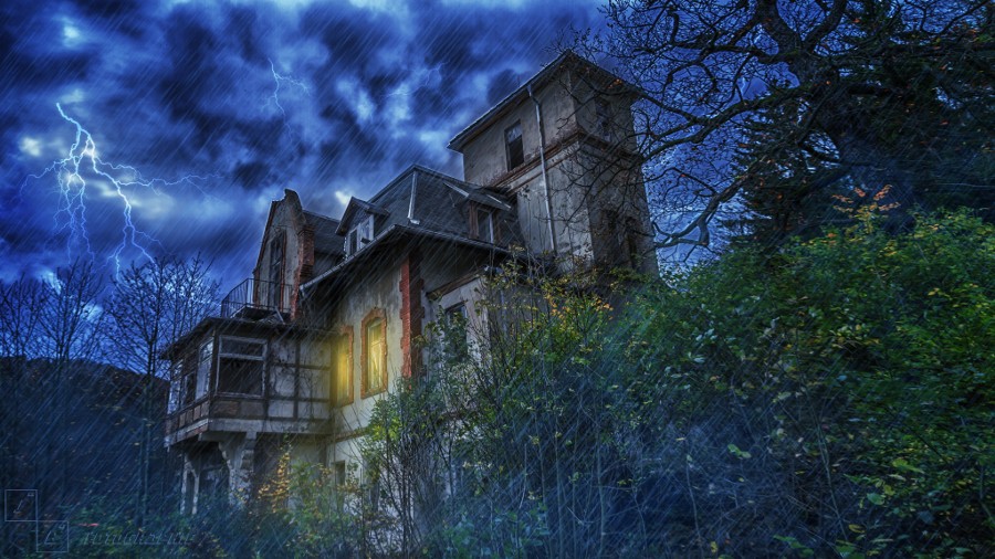 Photograph haunted house by Jörg Barthel on 500px