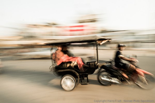 Tuc Tuc Blur.jpg Tuc Tuc Blur