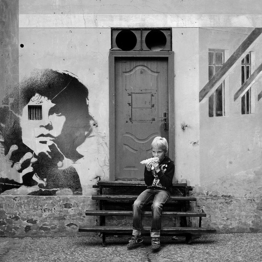 Photograph around the corner by Dragan Todorovi? on 500px