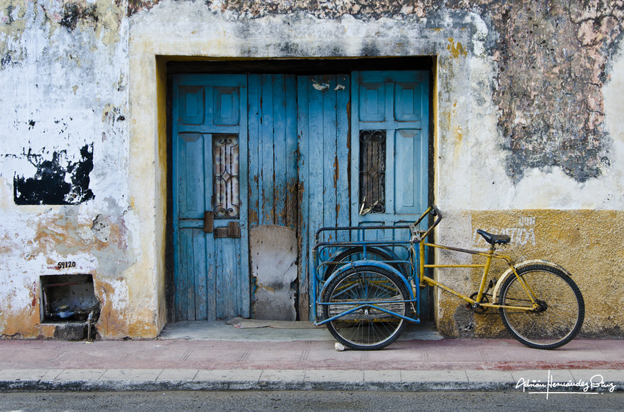 Photograph La bicicleta by Adrian Hernandez Binz on 500px