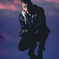 Using Rain Puddles to Create Unique Reflection Photos