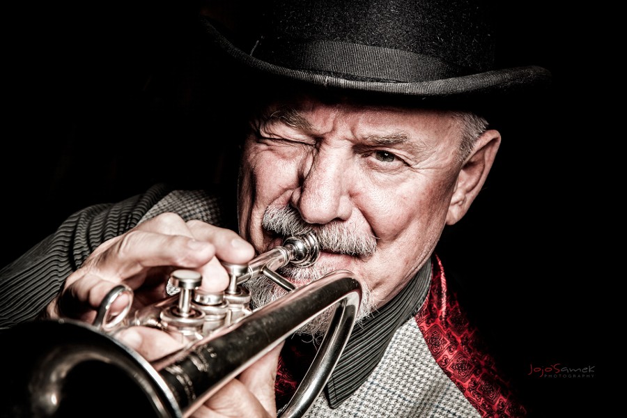 Photograph Papa Fleigh Company by Jojo Samek on 500px