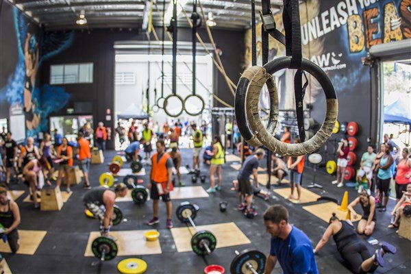 141102 CrossFit SPEED Hells Playground Team 1090_1