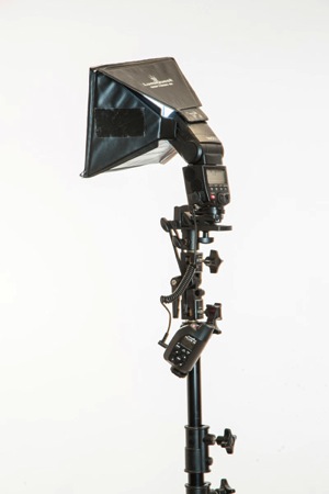 580EX+Lumiquest+stand-1.jpg 580EX+Lumiquest+stand 1