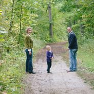 3 Tips for Capturing Connections in Family Portraits