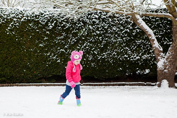 Girl_Snow_KavDadfar