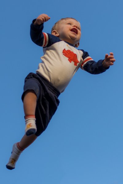 baby-flying