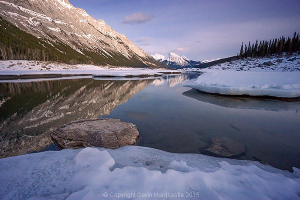 How to shoot mountain river scenes