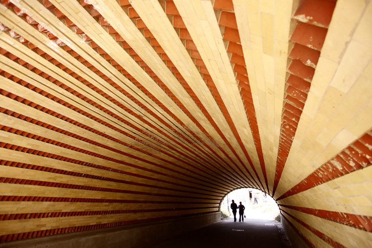 8_tunnel
