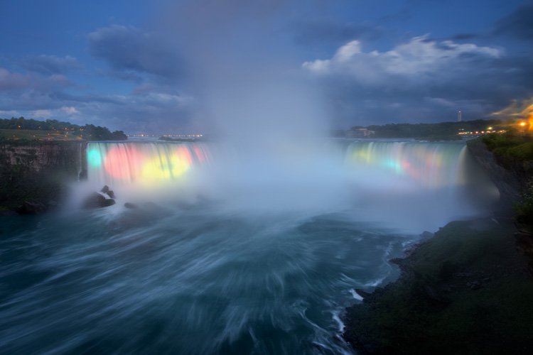 Long_Exposure_Photography_Without_Tripod_Photo-1