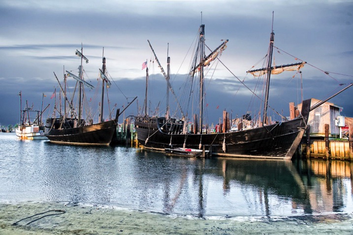 Nina and Pinta.JPG Nina and Pinta