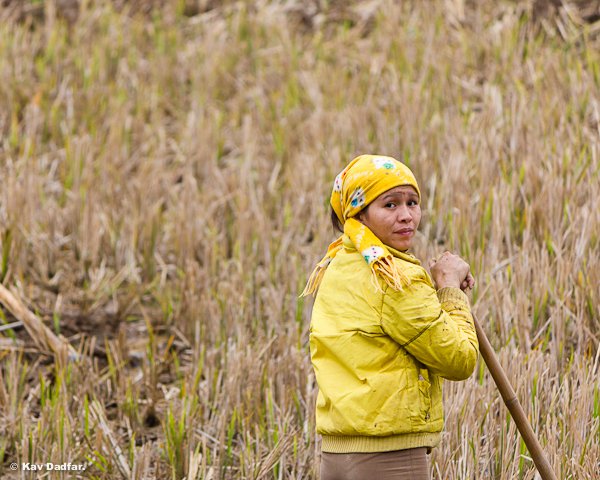 Woman_Outside_KavDadfar