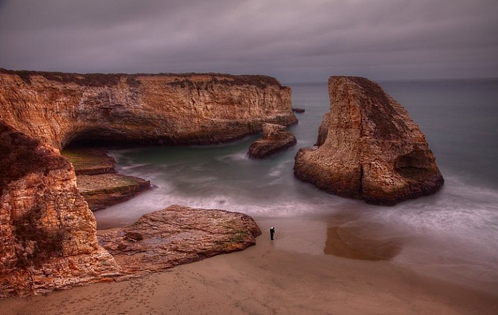 Seascape features example -  Photographer at Davenport cliffs