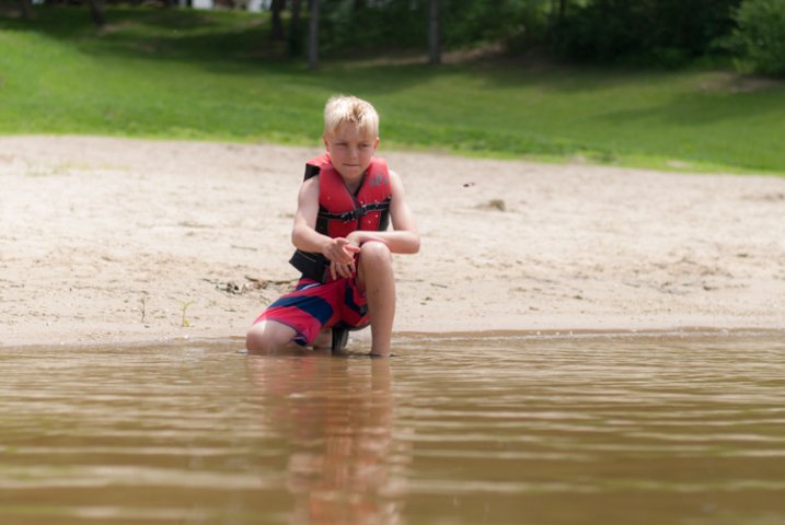 photography-perspective-skipping-rocks-front