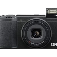 Ricoh offers GR II firmware version 1.10