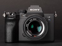 Studio test scene added to Sony a7S III initial review