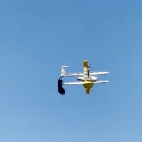 Video: An angry raven nearly takes down delivery drone