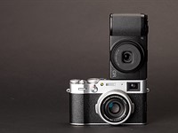 Ricoh GR IIIx vs Fujifilm X100V: which is the photographers' compact king?